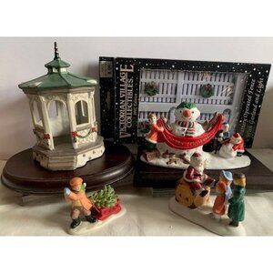 Victorian Village Collectibles 2002 Edition Battery Operated Fence & Dickensvale